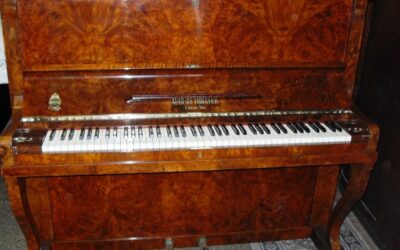 Mi a különbség zongorák és pianínók között?